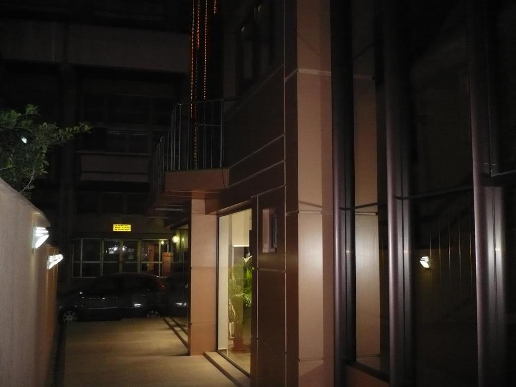 Citius Hotel Varna Extérieur photo